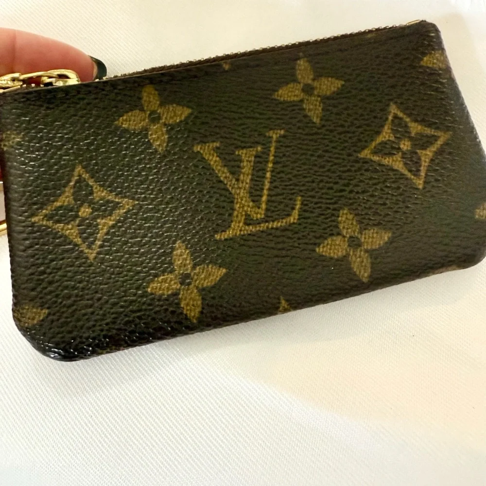 Louis Vuitton Monogram Key pouch - Picture 2 of 9